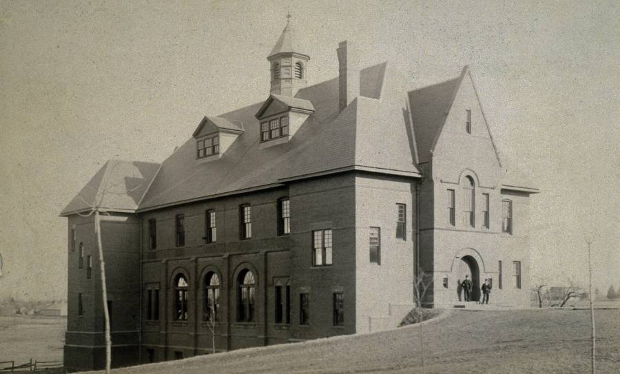 Title: Alumni Hall (gymnasium), Trinity College, Hartford, CT; Image ID:...